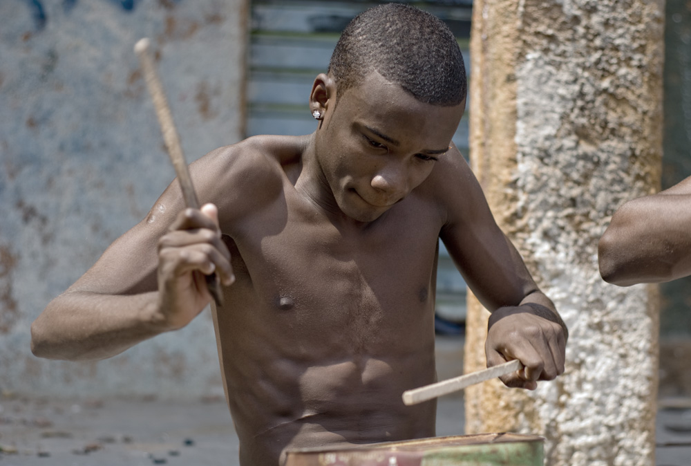 favela drummer