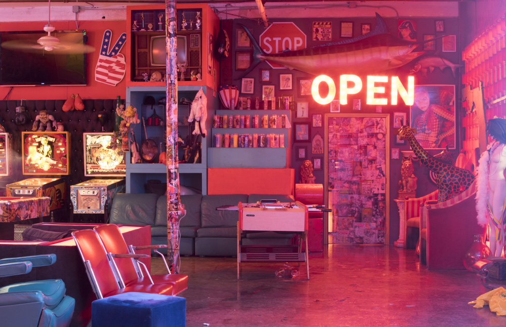 i stay open all the time