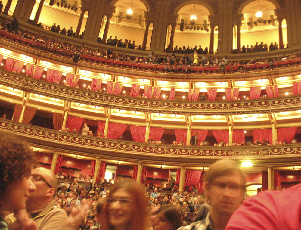 the english are waiting